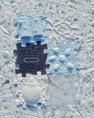 Inspirovaný kouzelnou zimou ❄️, předurčený pomáhat. 🦶 Přivítejte nový MUFFIK set! 🩵🧩🤍 Máte doma malou Elzu, a nebo...